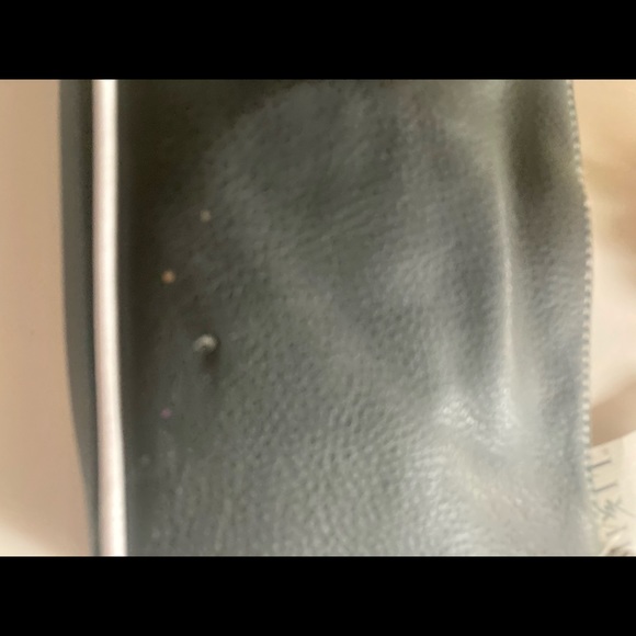 Black initial wristlet - Picture 9 of 10